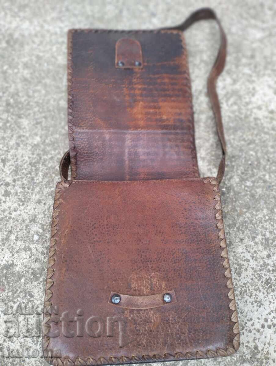 Auction  Old leather bag