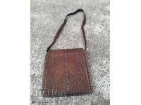 Geanta veche din piele