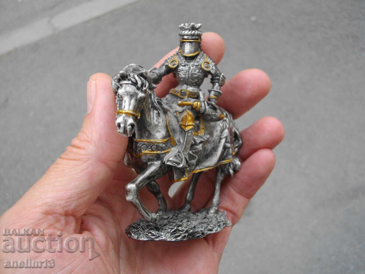 Licitație FIGURINĂ METALICĂ STATUETĂ CAVALER PE CAL VERONESE 1995