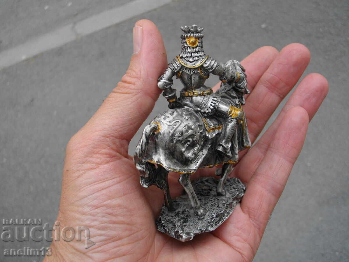 Livrarea FIGURINĂ METALICĂ STATUETĂ CAVALER PE CAL VERONESE 1995