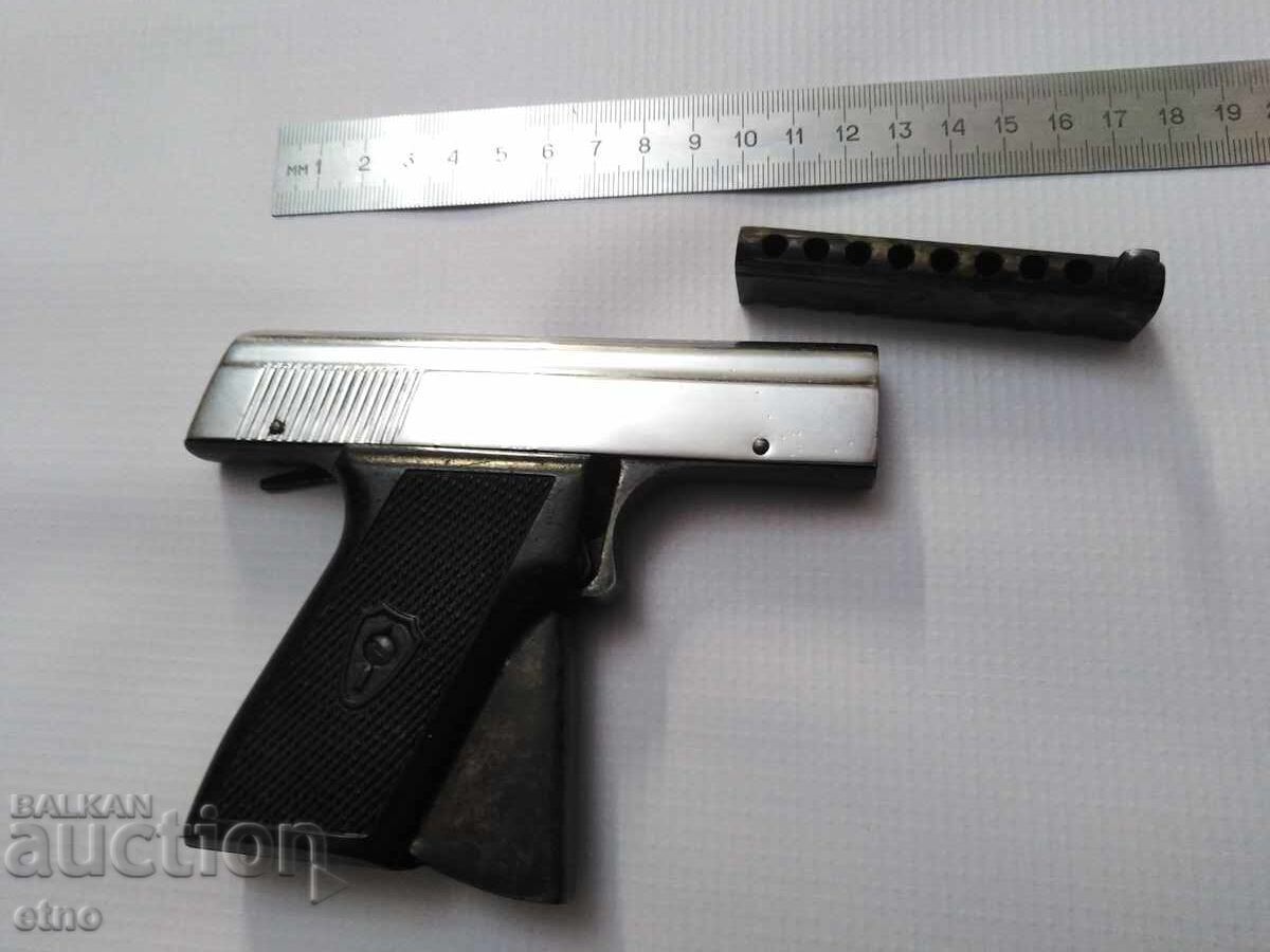 Auction  1964 USSR START PISTOL - "IZH" WITH CAPS, FIRING PIN, OSA