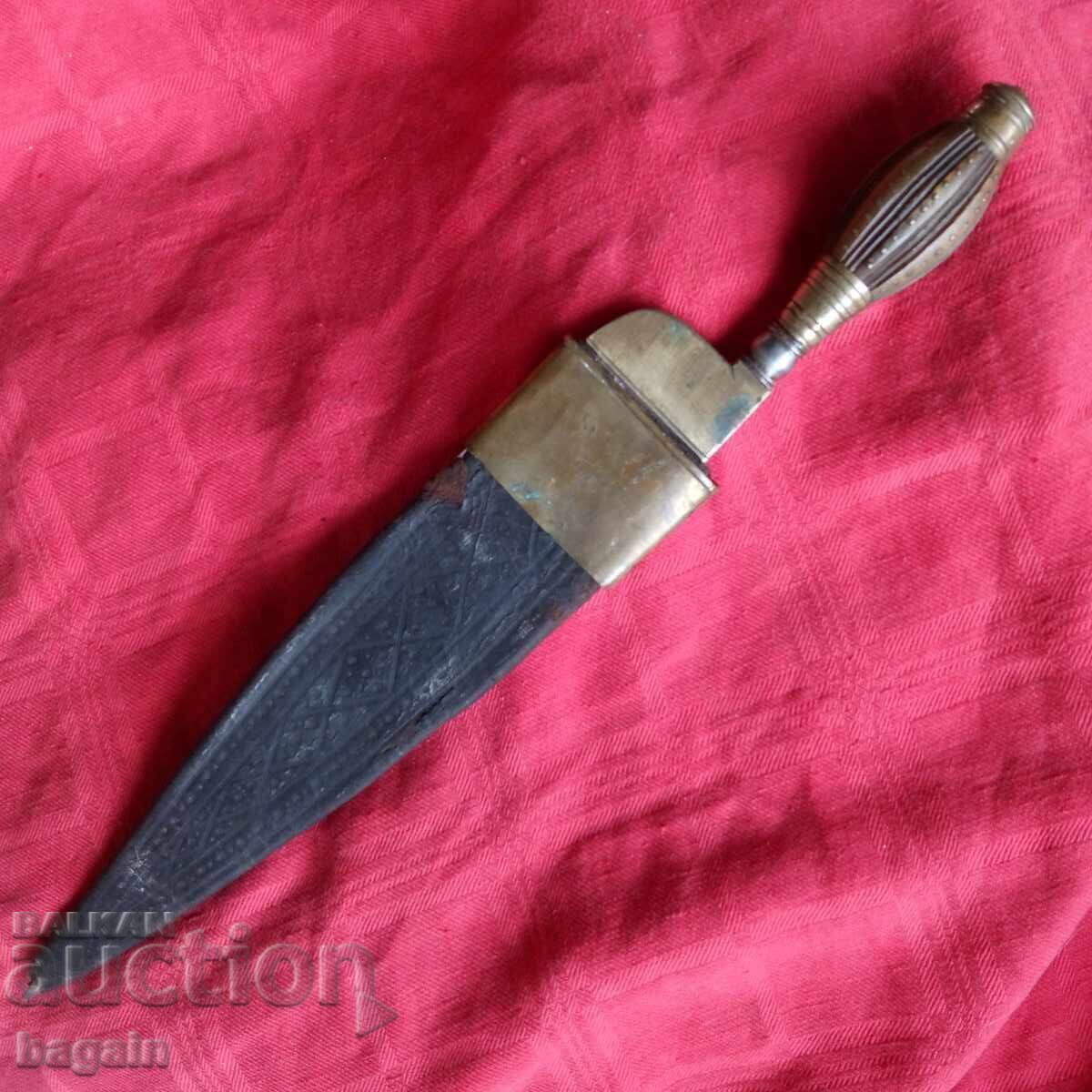 Războaiele Napoleoniene. Cuțit de luptă spaniol cu preț € 200.00 | 391.17 BGN Războaiele Napoleoniene. Cuțit de luptă spaniol cu preț € 200.00 | 391.17 BGN