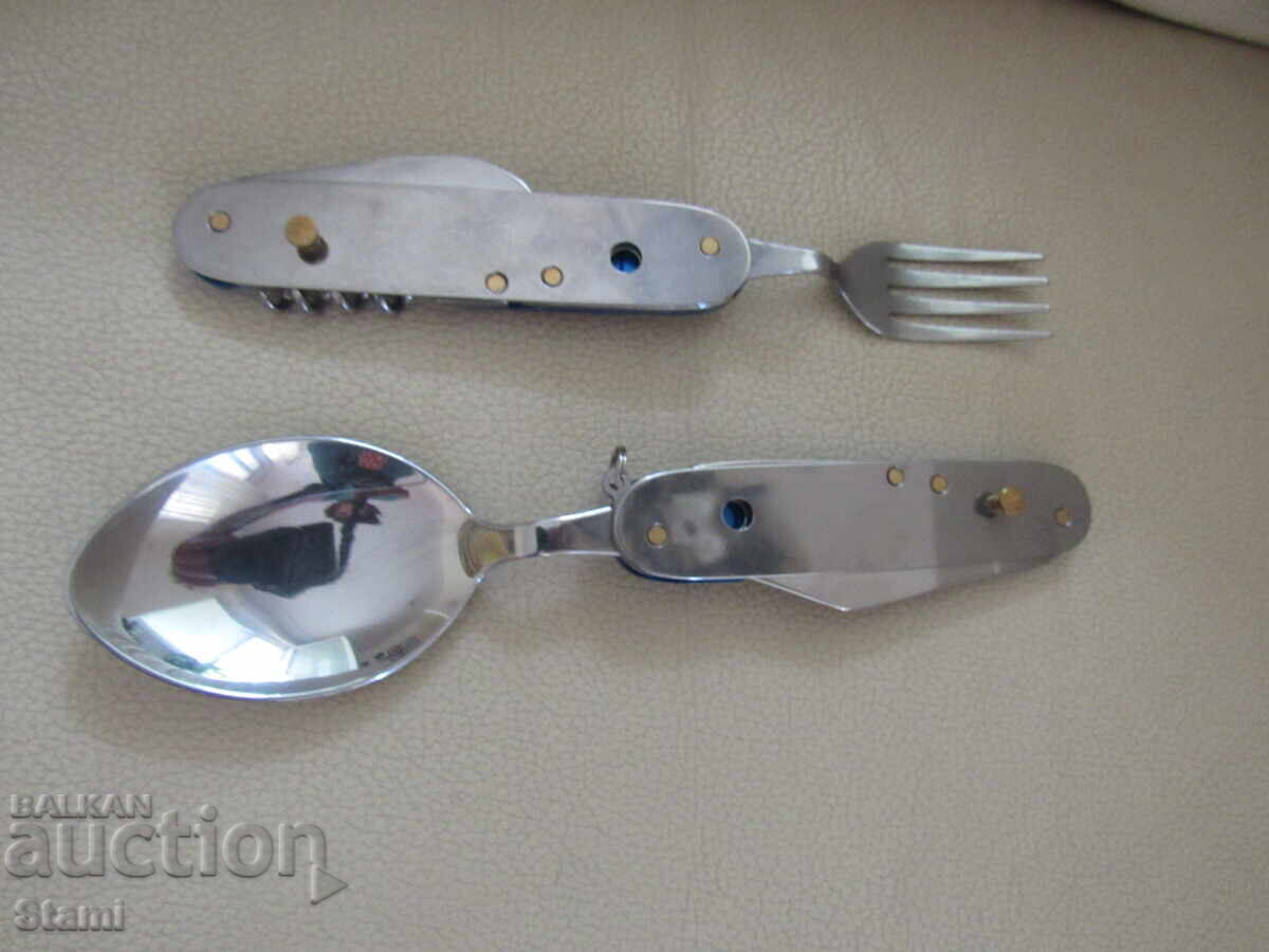 Set turistic furculiță, lingură..., nou, Rusia cu preț 45.00 BGN | € 23.01