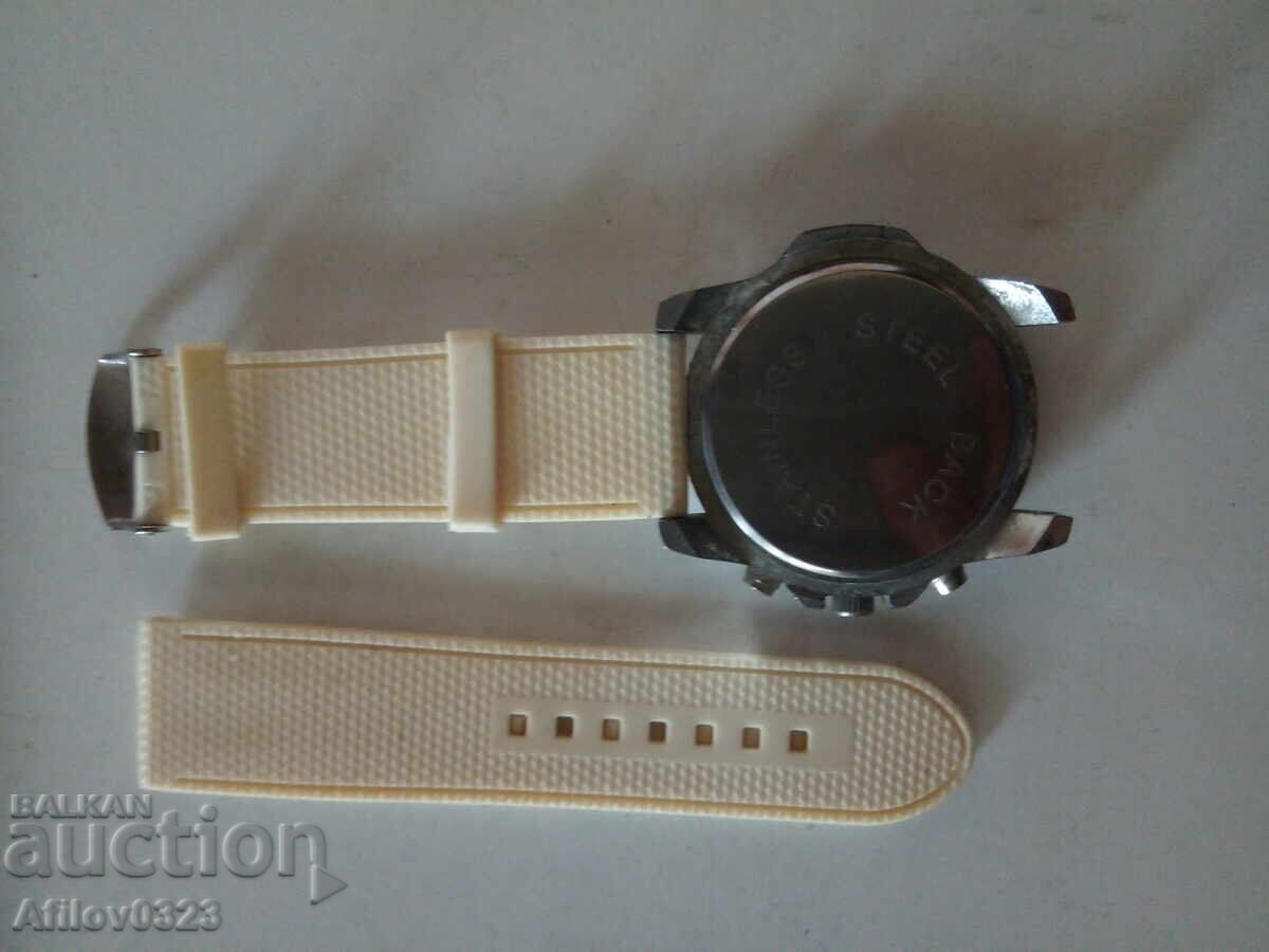 Clock. with price 4.00 BGN | € 2.05 Clock. with price 4.00 BGN | € 2.05