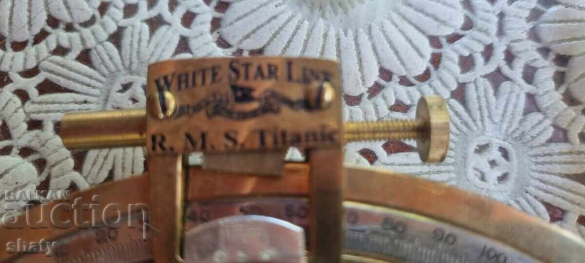 Livrarea Sextant de bronz marin