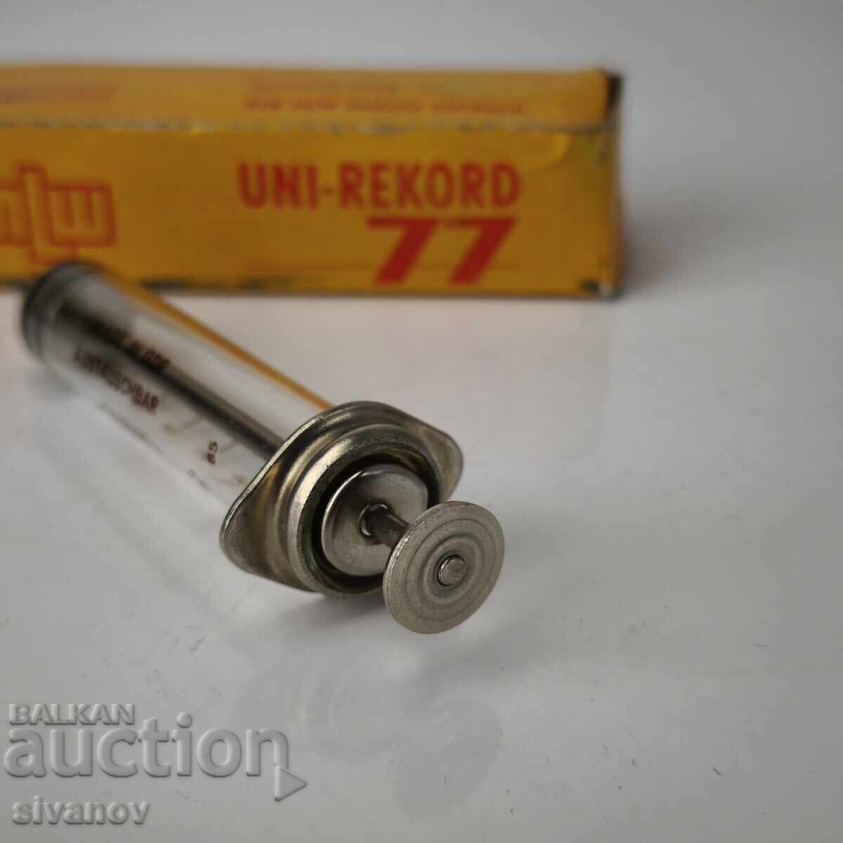 Licitație Seringă veche de sticlă 5cc MLW Injecta Steinach #6088 Licitație Seringă veche de sticlă 5cc MLW Injecta Steinach #6088