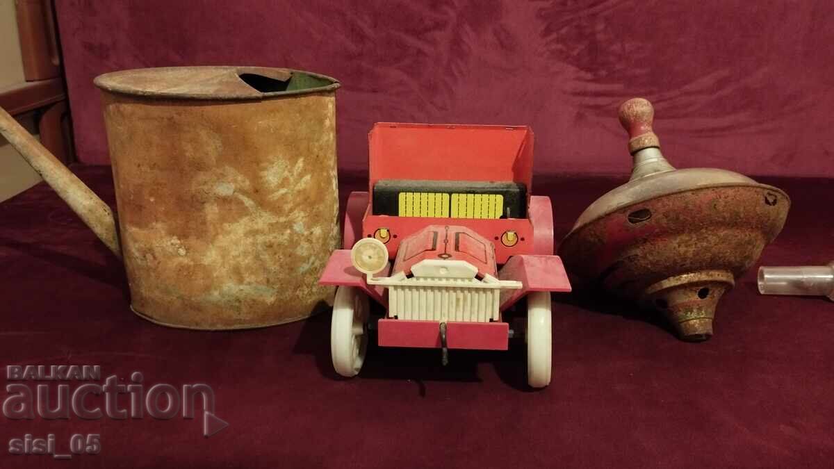 Licitație Lot de jucării metalice din tablă pentru copii Licitație Lot de jucării metalice din tablă pentru copii