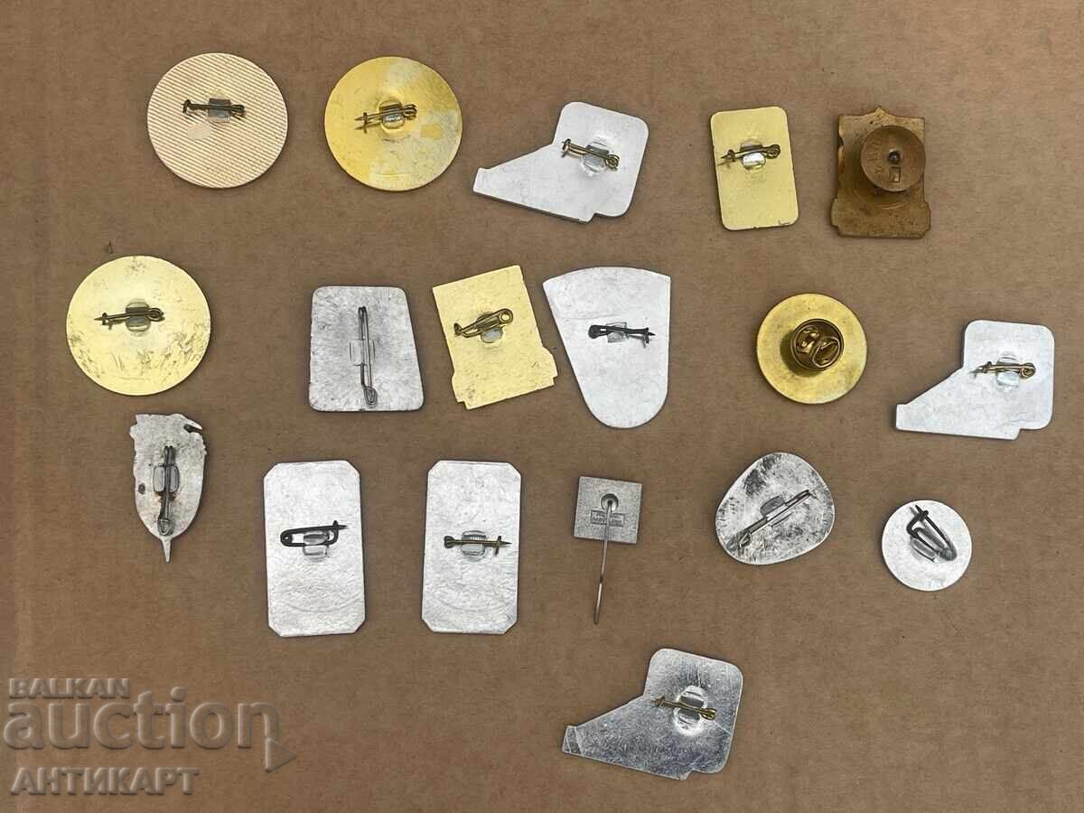 Δημοπρασία Παρτίδα από 18 σήματα, κονκάρδες, ορειβασία, κορυφές, καταφύγιο, ένα με βίδα