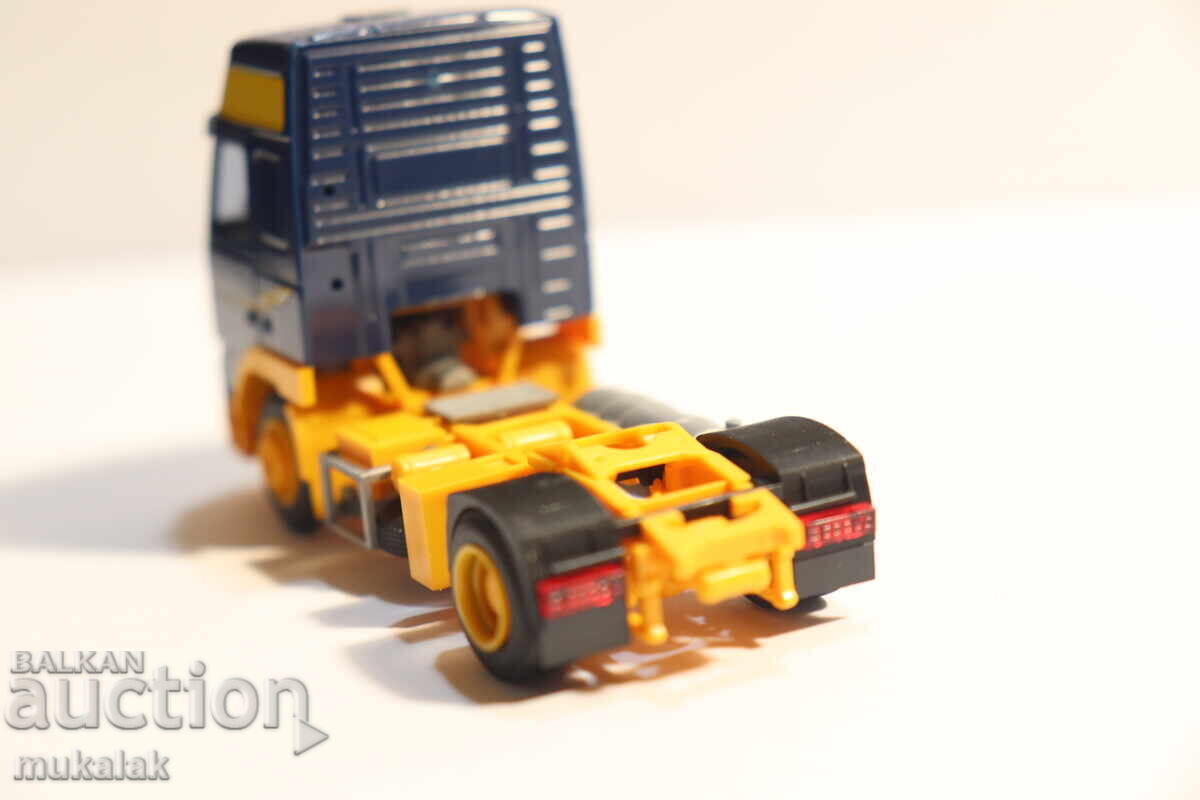 Delivery of AWM H0 1/87 VOLVO FH 12 TRACTOR TRUCK MODEL TIR
