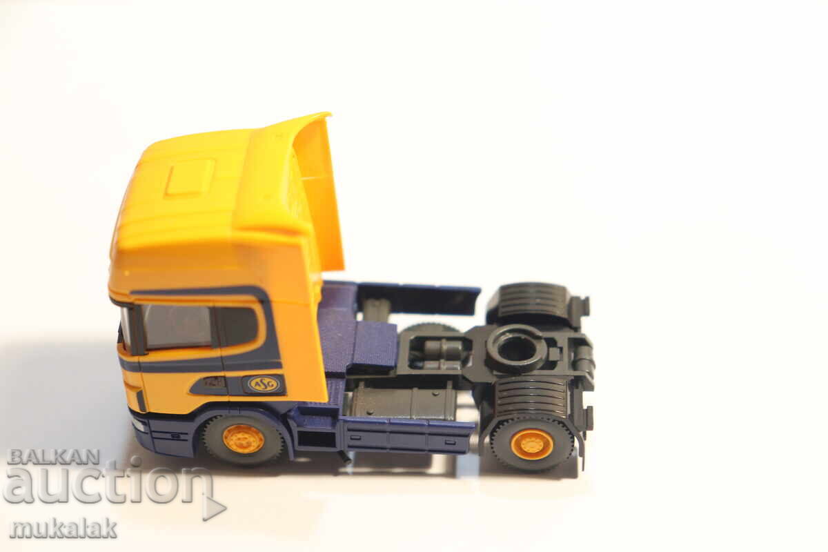 WIKING H0 1/87 SCANIA TRUCK MODEL TIR - 5