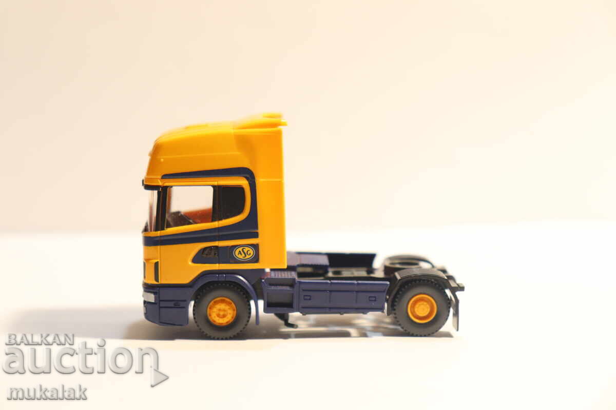 WIKING H0 1/87 SCANIA TRUCK MODEL TIR