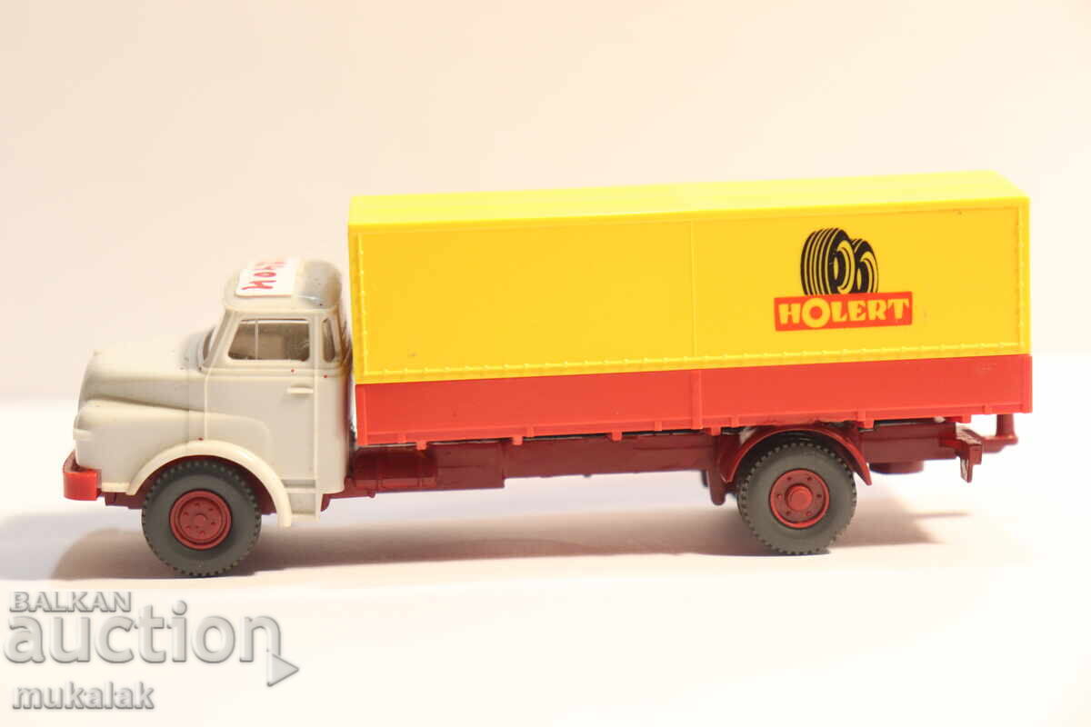 WIKING H0 1/87 MAN TRUCK MODEL CAR