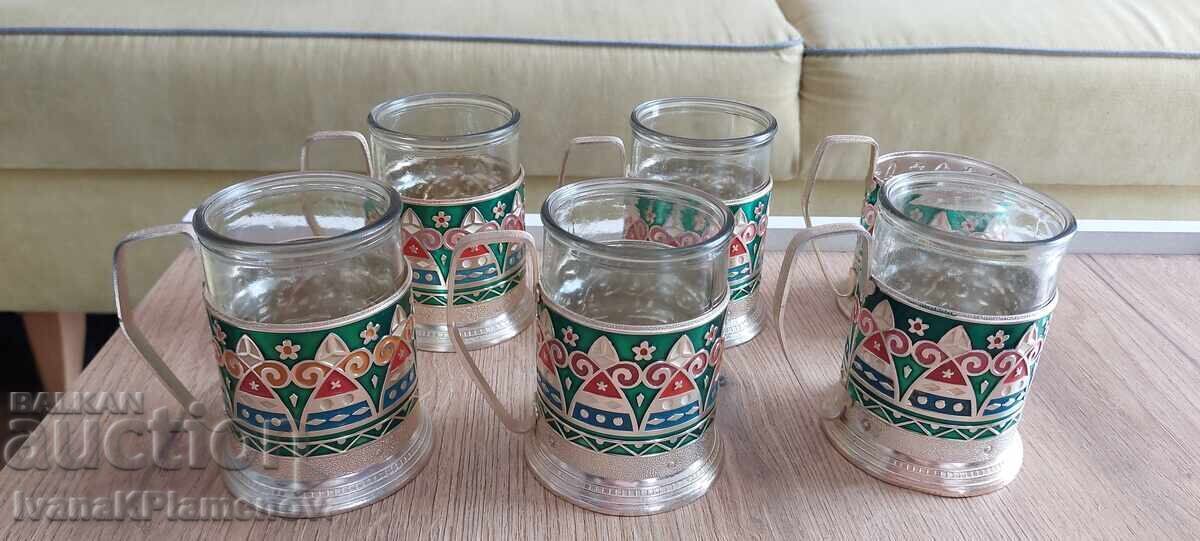 Coasters with Russian cups for connoisseurs