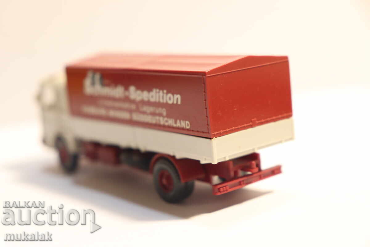 Delivery of WIKING H0 1/87 MAN TRUCK MODEL CAR