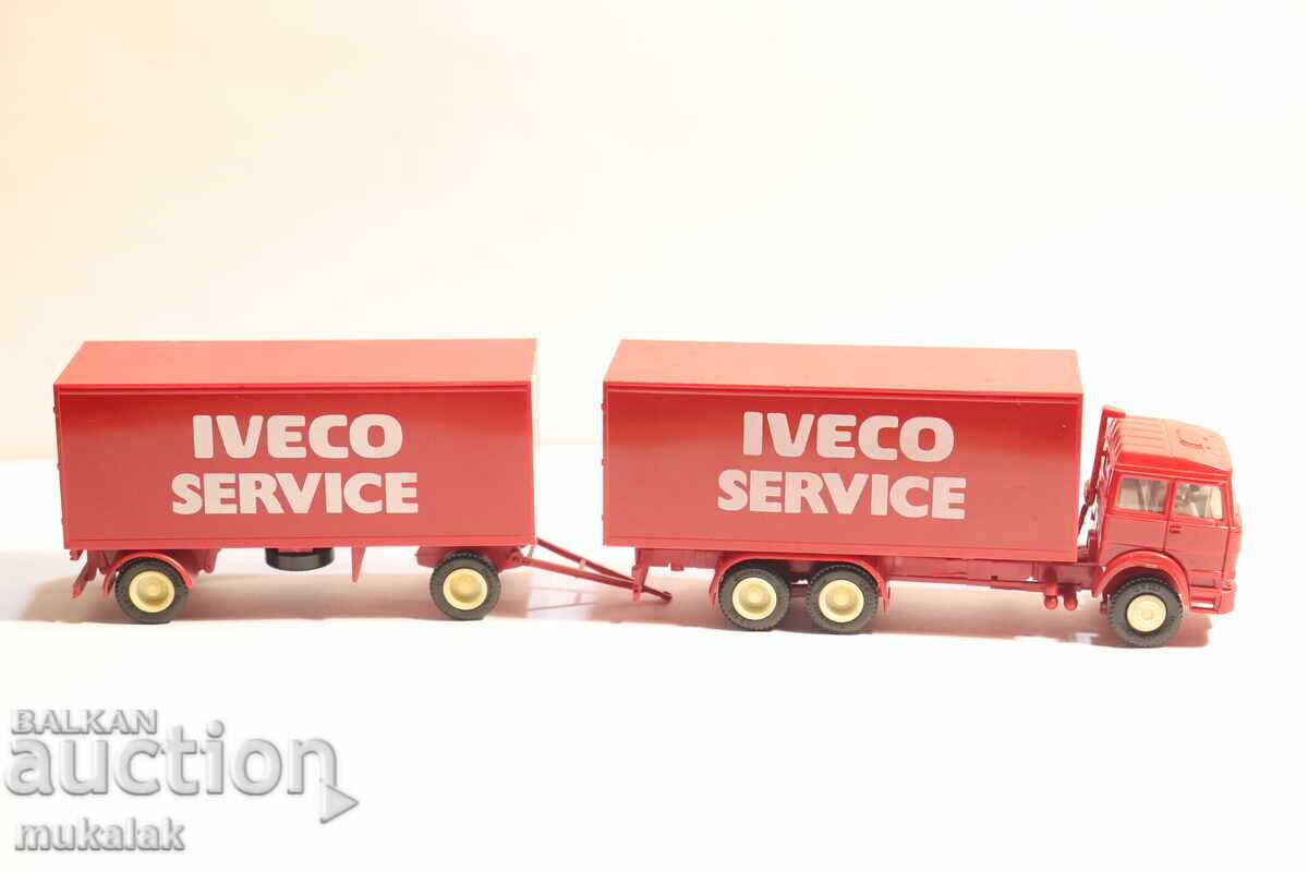 HERPA H0 1/87 IVECO TURBO TRUCK MODEL TIR - 5 HERPA H0 1/87 IVECO TURBO TRUCK MODEL TIR - 5