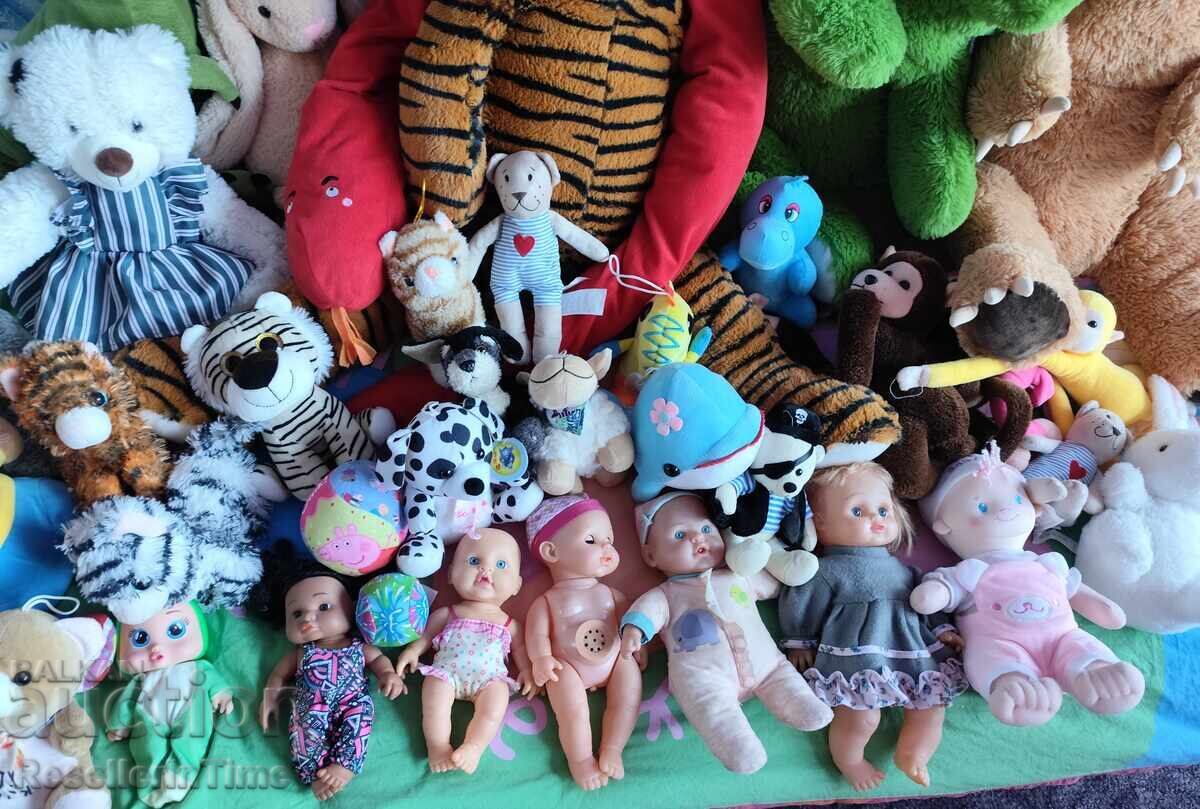 Аукцион Огромен лот плюшени играчки Аукцион Огромен лот плюшени играчки