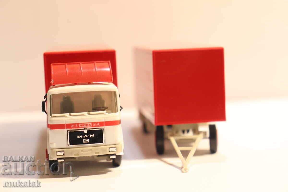 Auction HERPA H0 1/87 MAN TRACTOR TRUCK MODEL TIR Auction HERPA H0 1/87 MAN TRACTOR TRUCK MODEL TIR