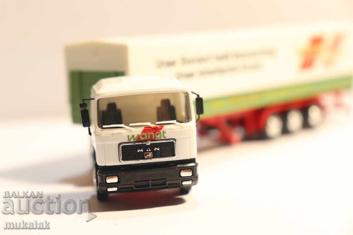 Auction  HERPA H0 1/87 MAN TRACTOR TRUCK MODEL TIR