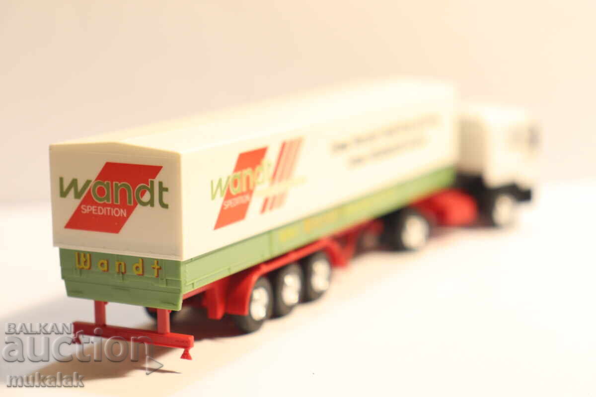 HERPA H0 1/87 MAN TRACTOR TRUCK MODEL TIR - 6