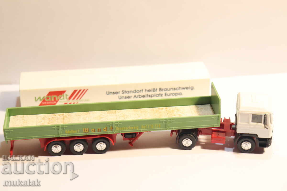 HERPA H0 1/87 MAN TRACTOR TRUCK MODEL TIR - 7