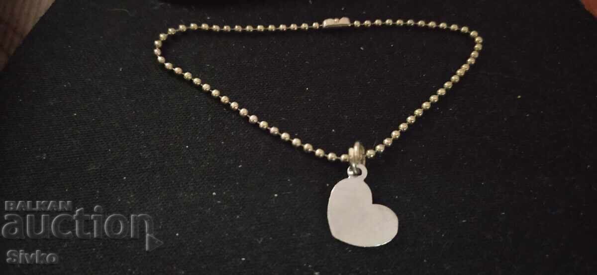 Licitație Brățară cu urare de noroc și litera L metal