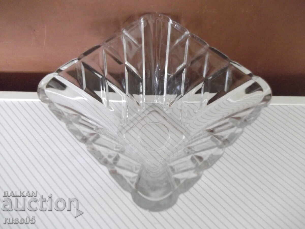 Licitație Bol de sticlă pentru nuci și altele