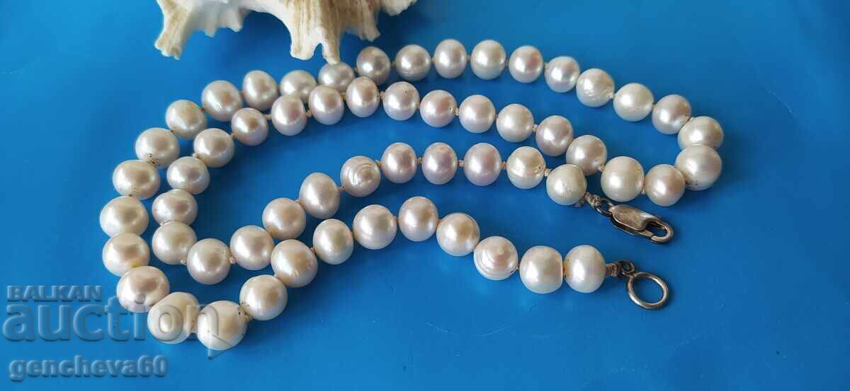 Wonderful antique necklace made of natural large white pearls