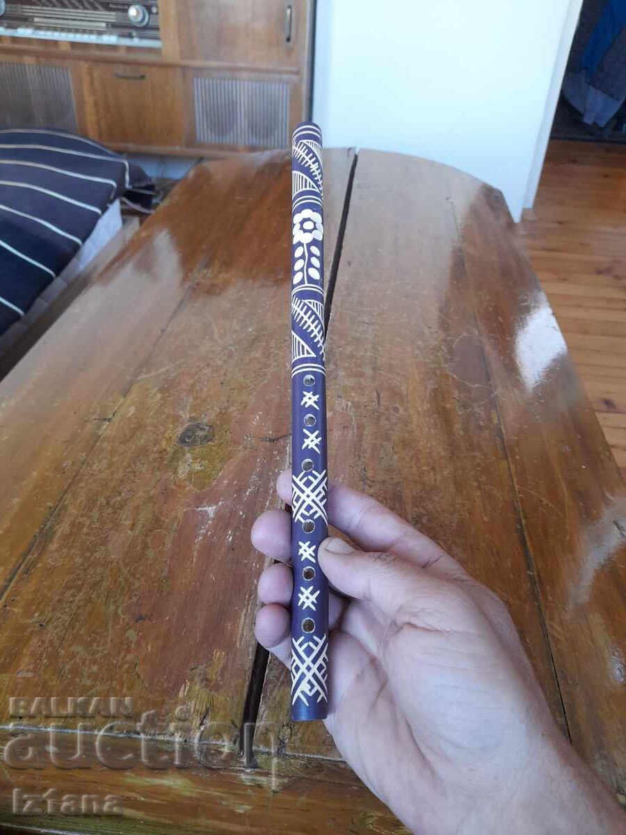 Auction  Old rascal, duduk, whistle