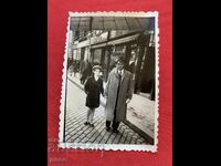 Ivan Undzhiev with his daughter Tsveta Sofia, old photo