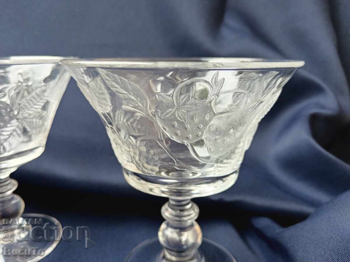 Pressed glass carafe and glasses on a stand with embossed fruit - 5 Pressed glass carafe and glasses on a stand with embossed fruit - 5