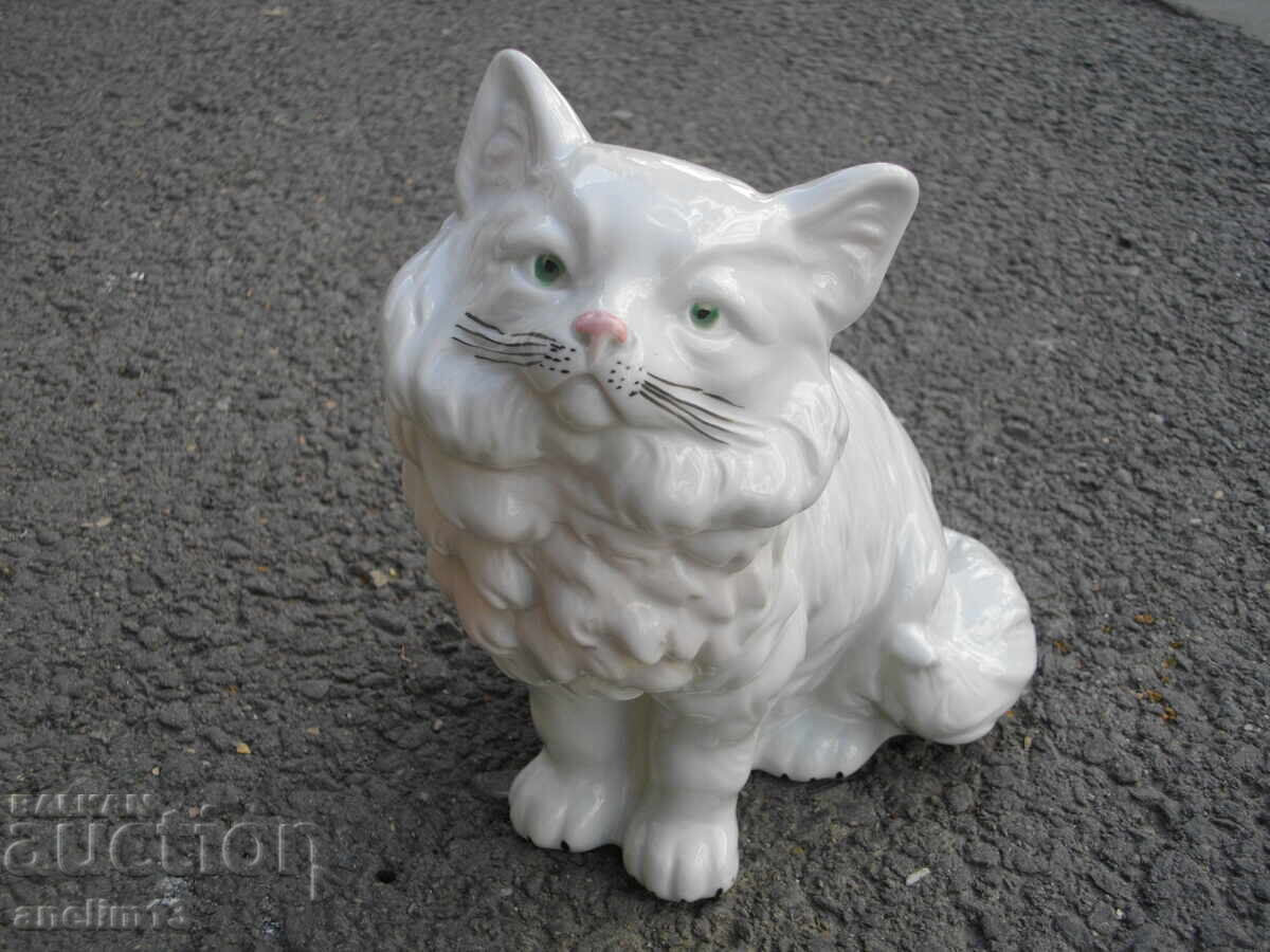 STAR German GDR Porcelain White Cat