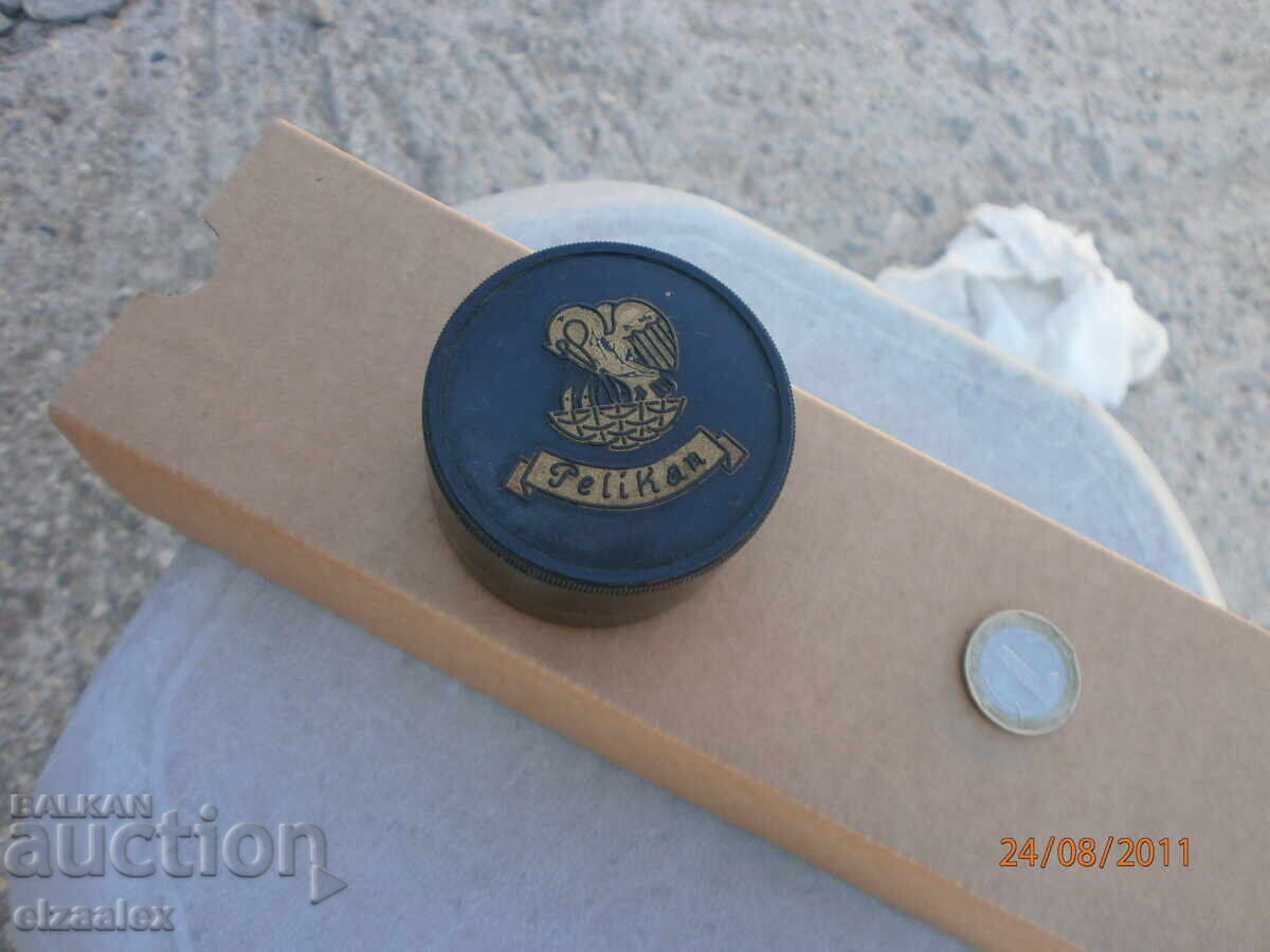Cutie rară PELIKAN cu preț 10.00 BGN | € 5.11 Cutie rară PELIKAN cu preț 10.00 BGN | € 5.11