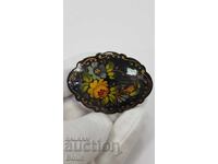 Broșă rusească pictată manual, de autor - Secolul al XX-lea - 20-ti vek