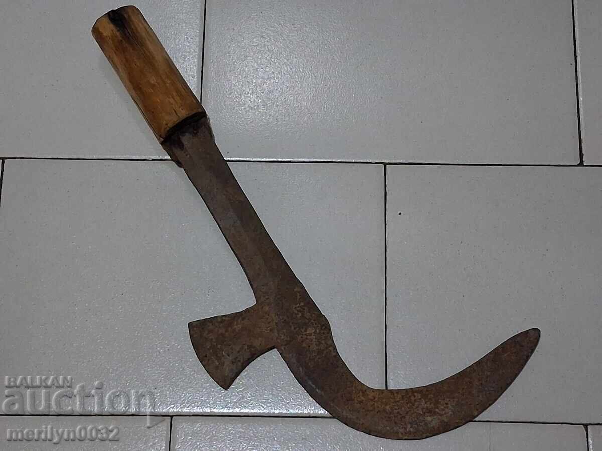 Παλιό σφυρήλατο δρεπάνι, λεπίδα, σφυρήλατο σίδερο, μαχαίρι, σατράκι με τιμή 48.00 BGN | € 24.54