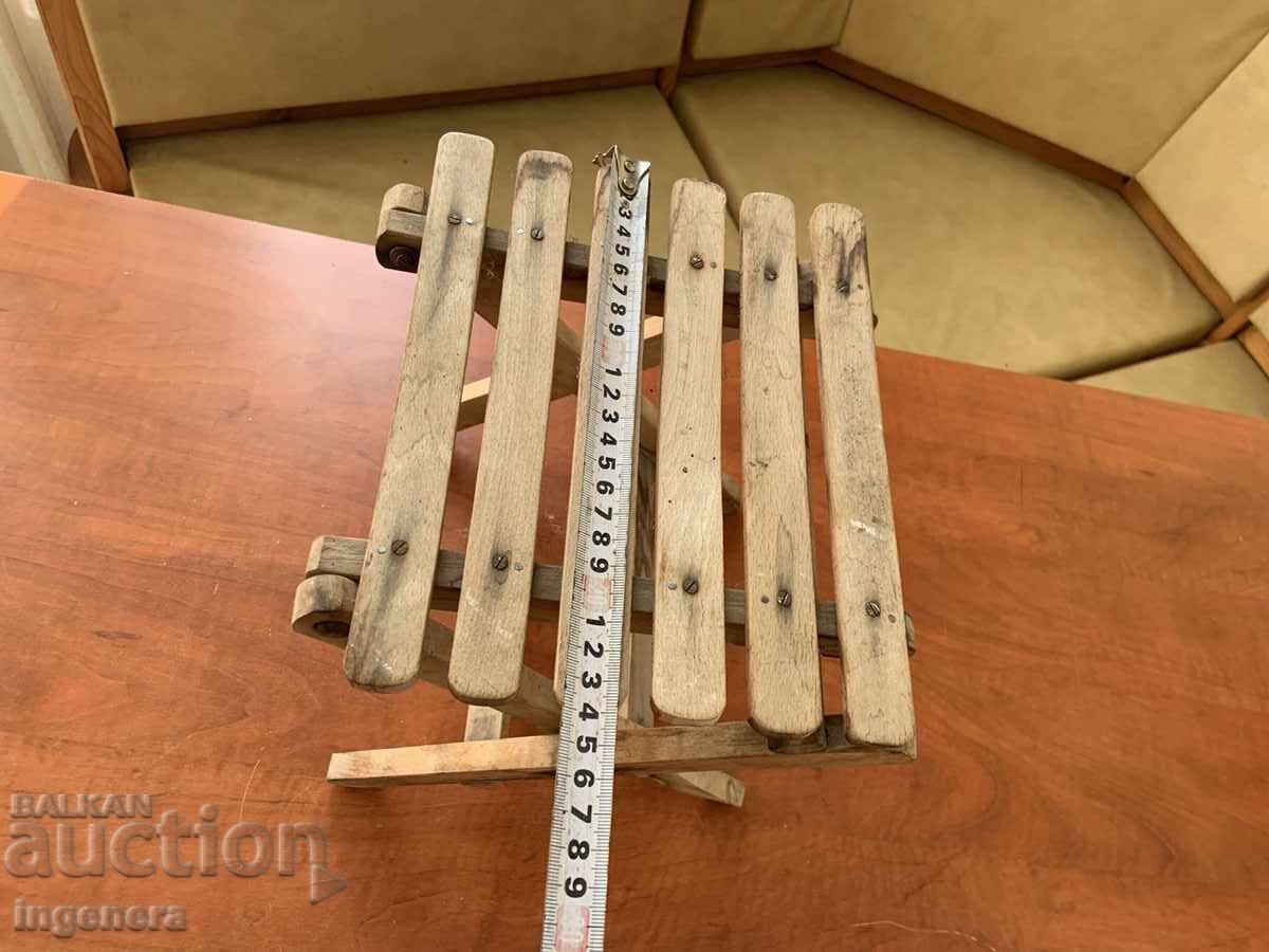 ΤΡΑΠΕΖΙ ΚΑΙ ΚΑΡΕΚΛΑ ΣΥΜΠΤΥΣΣΟΜΕΝΟ ΨΑΡΕΜΑΤΟΣ ΑΝΤΙΚΑ με τιμή 17.00 BGN | € 8.69