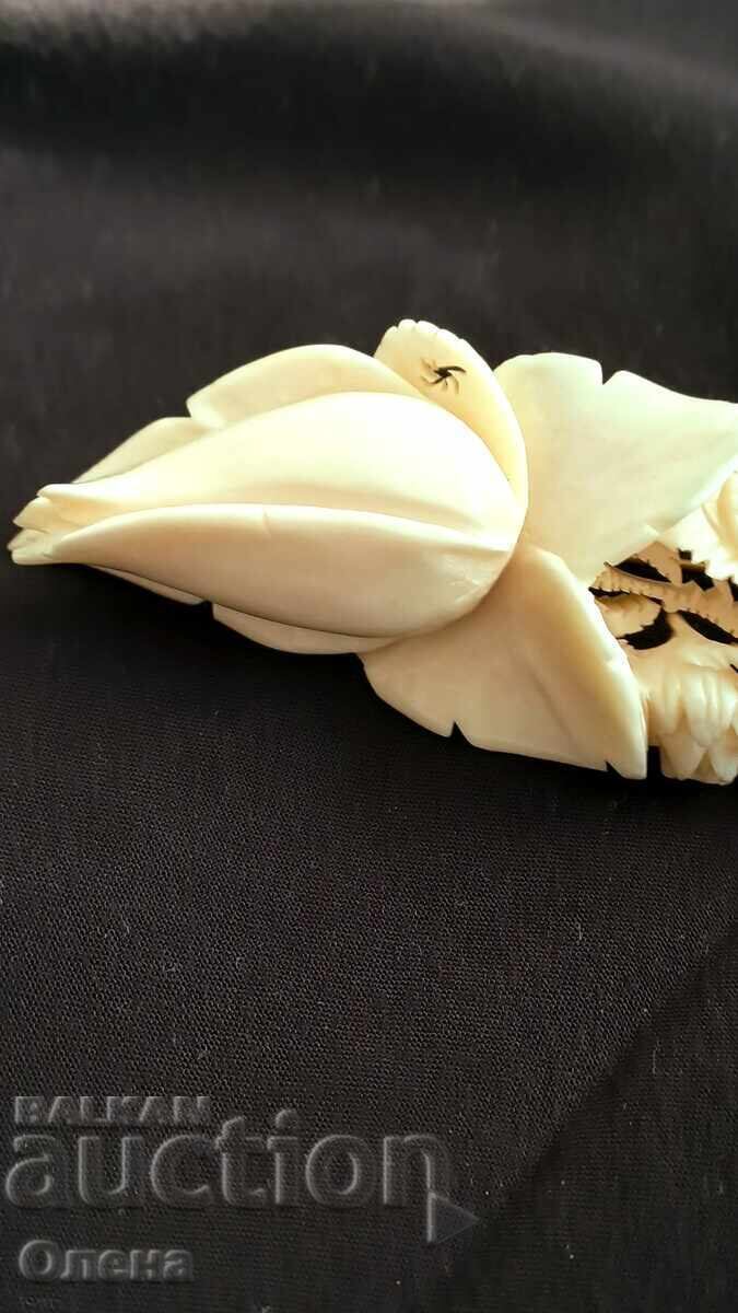 Παράδοση Συλλεκτική καρφίτσα "Τριαντάφυλλο του Έρμπαχ" Παράδοση Συλλεκτική καρφίτσα "Τριαντάφυλλο του Έρμπαχ"