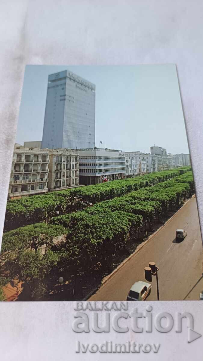 P K Tunis I'avenue H. Bourguiba et I'hotel AFRICA Meridien P K Tunis I'avenue H. Bourguiba et I'hotel AFRICA Meridien