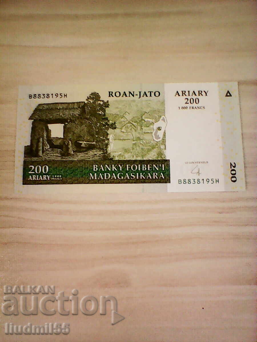 ΜΑΔΑΓΑΣΚΑΡ 200 ΑΡΙΑΡΙ P 87 2004 UNC