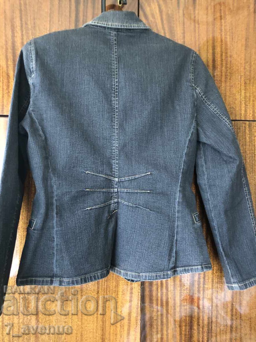 ΣΑΚΟ, τζιν κομψό με τιμή 6.99 BGN | € 3.57