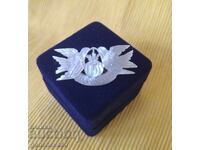 ΣΠΑΝΙΟΤΗΤΑ!!! Ρετρό περλέ καρφίτσα σε κουτί