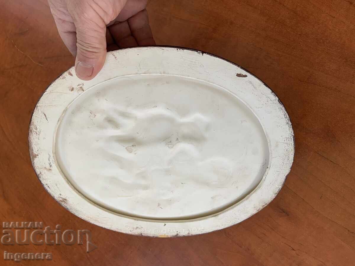 FIGURĂ PANOU CERAMICĂ ALBĂ DIN ANII '70 RELIEF - 6