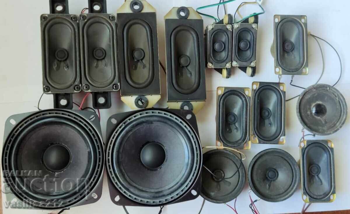 Δημοπρασία Πολλά ηχεία Δημοπρασία Πολλά ηχεία