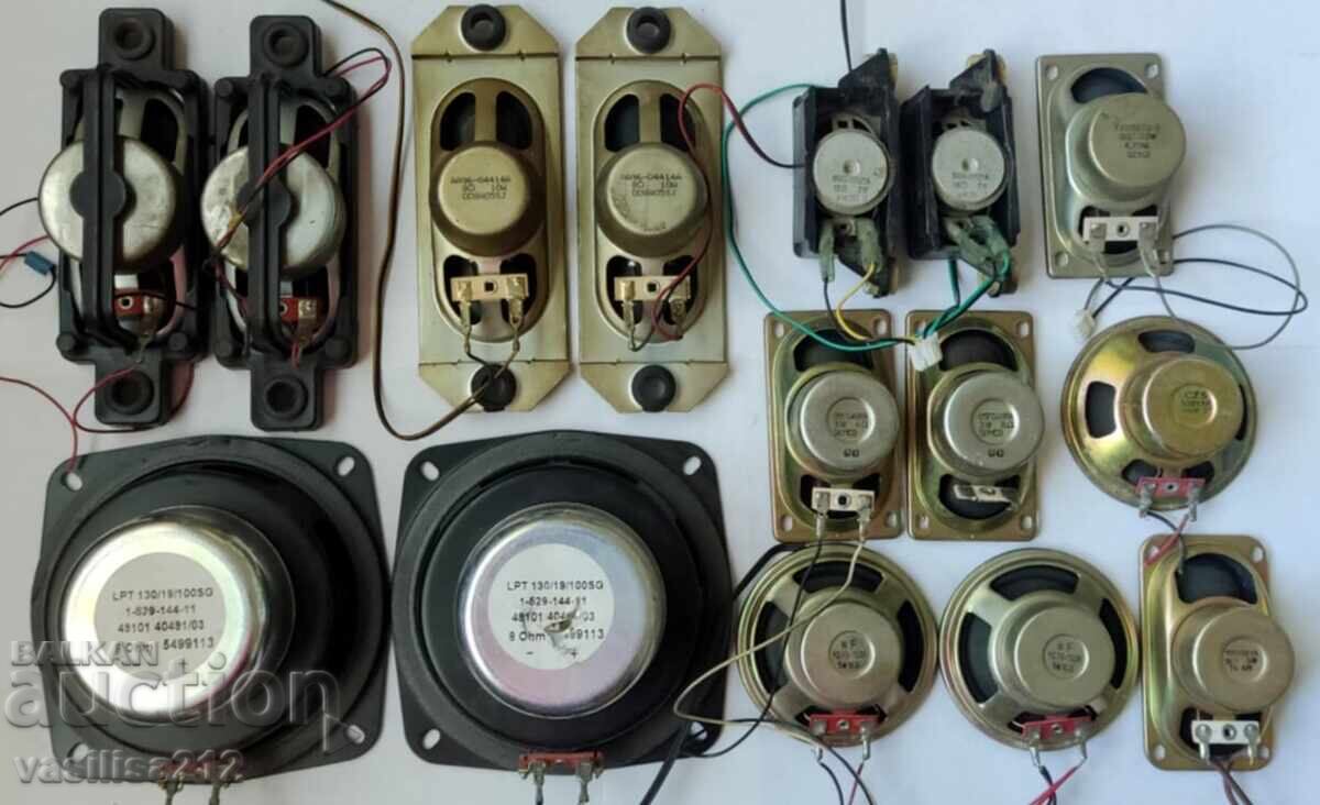 Πολλά ηχεία Πολλά ηχεία