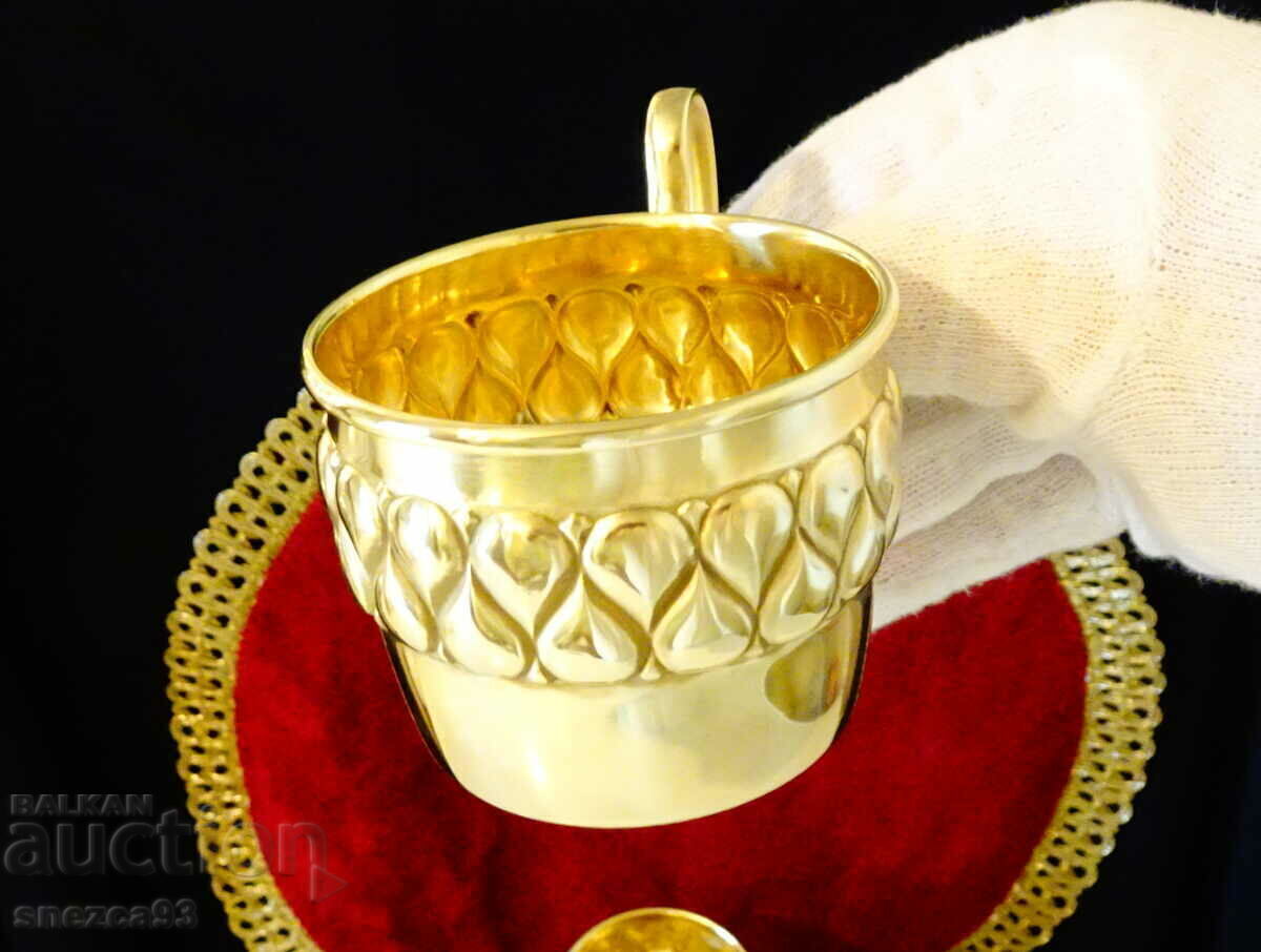 Επιχρυσωμένο φλιτζάνι με υπέροχο ανάγλυφο Wümak Germany 1899 με τιμή 14.00 BGN | € 7.16