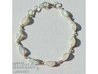 Silver bracelet with Moonstone