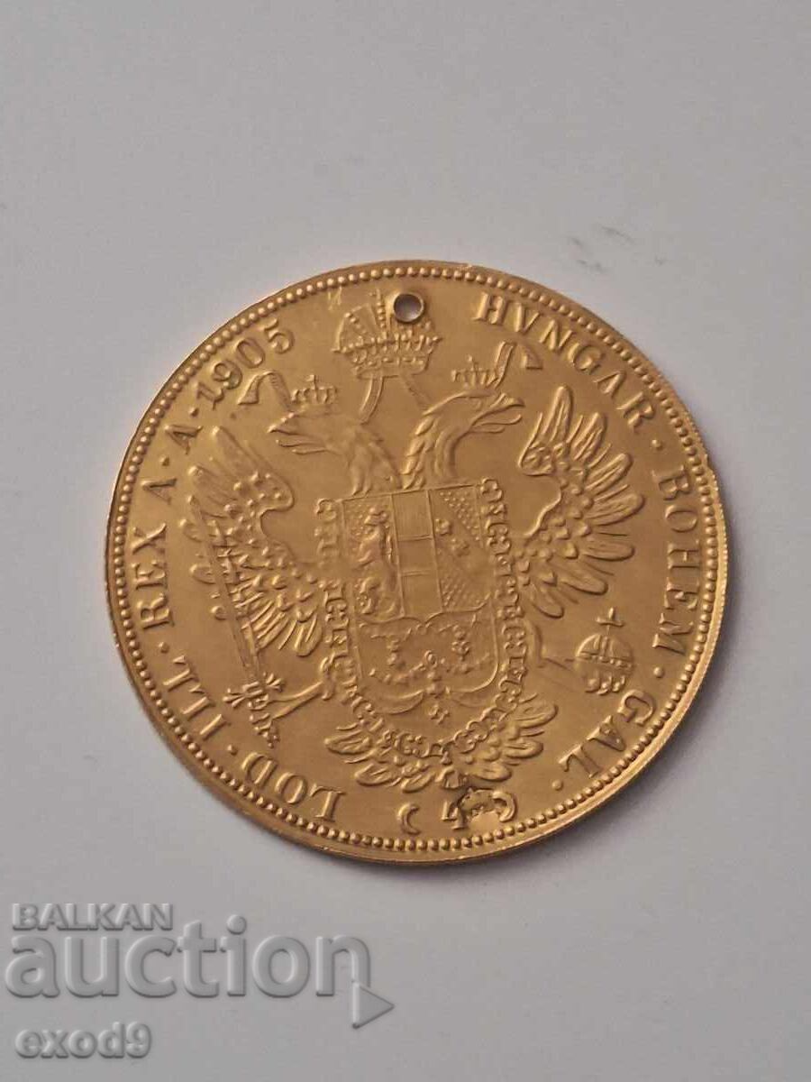 Gold Bulgarian Pendant 1905 with price 2949.00 BGN | € 1507.80 Gold Bulgarian Pendant 1905 with price 2949.00 BGN | € 1507.80