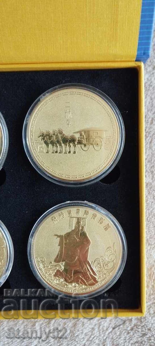 Delivery of 4 pcs. Chinese medals, souvenir coins