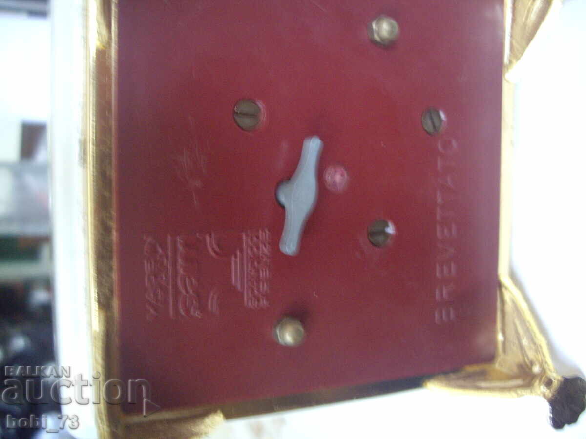 Παράδοση Παλιό Κεραμικό Κουτί για γυναικεία αξεσουάρ με λατέρνα