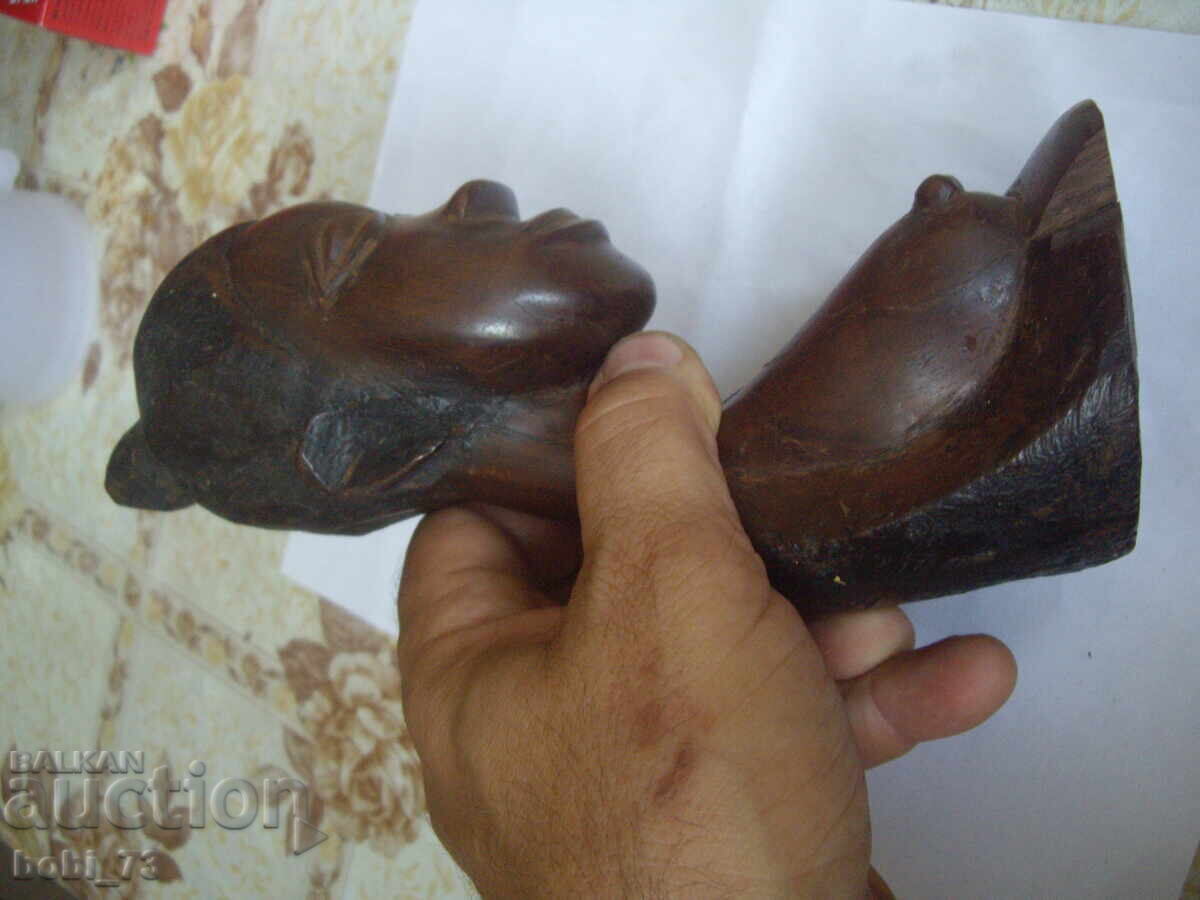 Ξύλινο συμπαγές ειδώλιο με τιμή 30.00 BGN | € 15.34