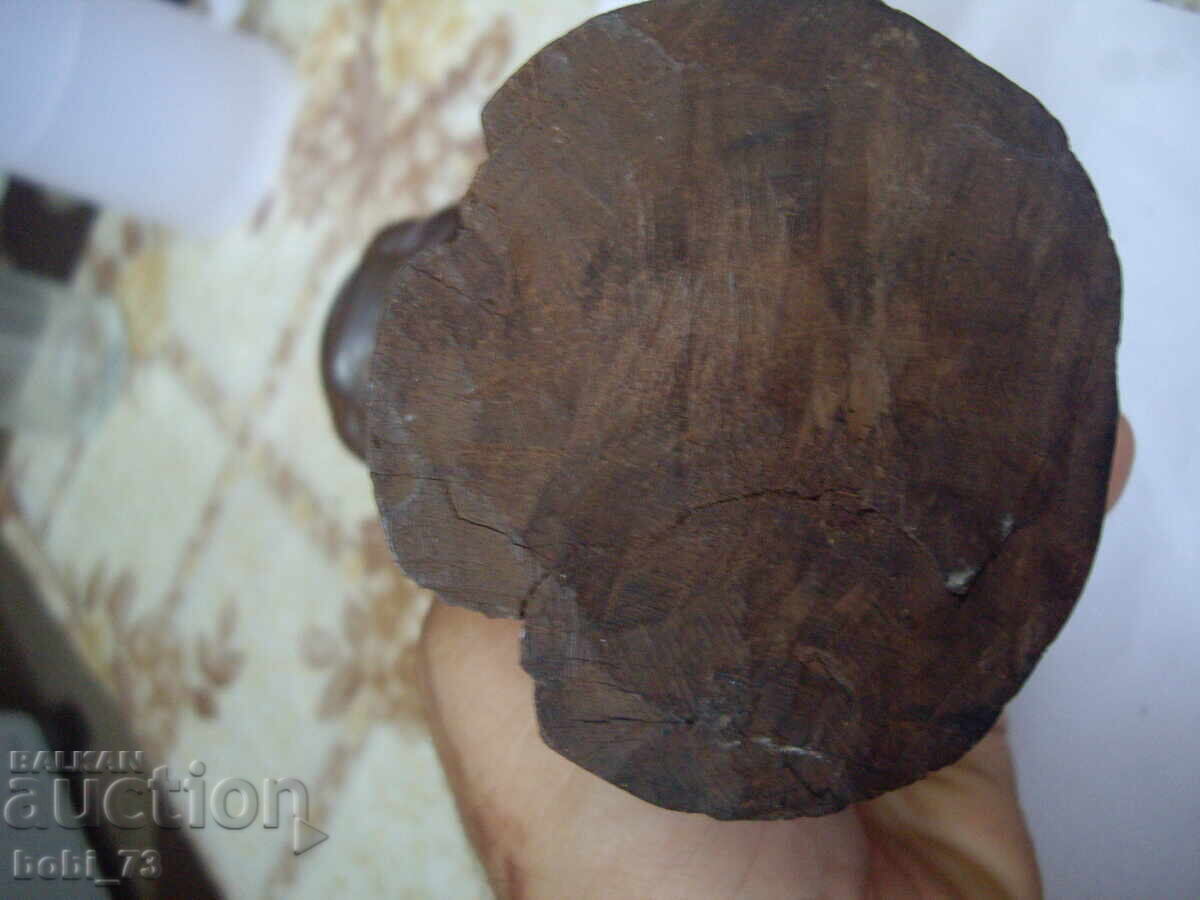 Δημοπρασία Ξύλινο συμπαγές ειδώλιο